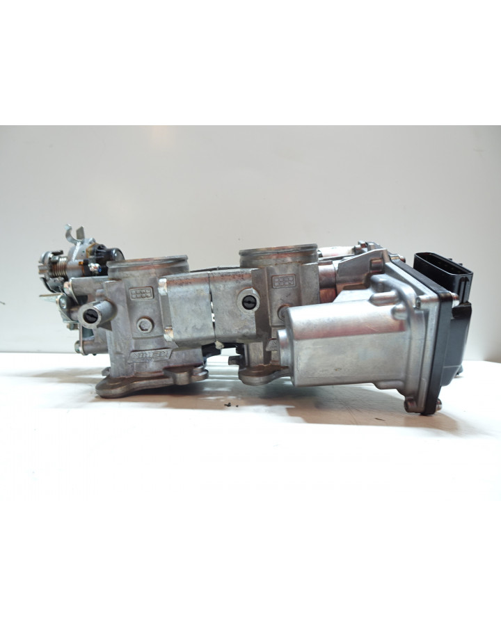 Honda VFR 1200X Crosstourer, gasspjäll/insprut