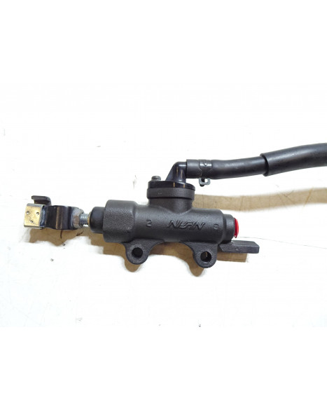 Honda VFR 1200X Crosstourer, bromscylinder bak