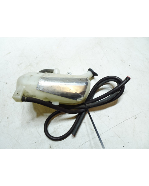 Honda VFR 1200X Crosstourer, expansionskärl 2