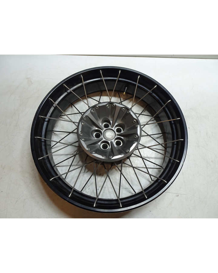 Honda VFR 1200X Crosstourer, bakfälg