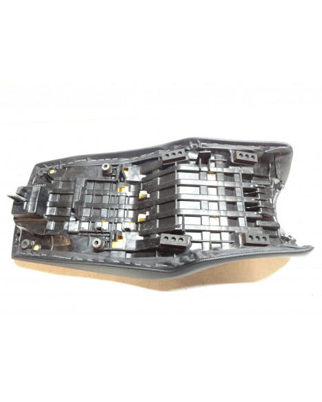 Honda VFR 1200X Crosstourer, sadel