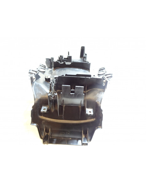 Honda VFR 1200X Crosstourer, inrestänkskärm