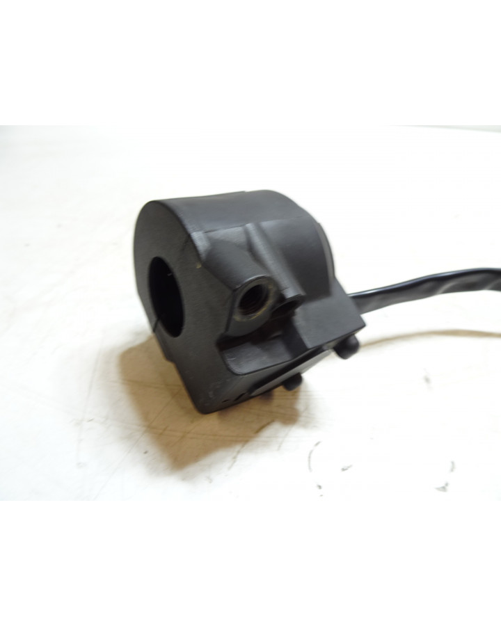 KTM 125 Duke, omkopplare höger