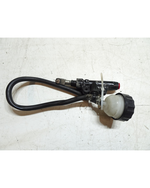 KTM 125 Duke, bromscylinder bak 2