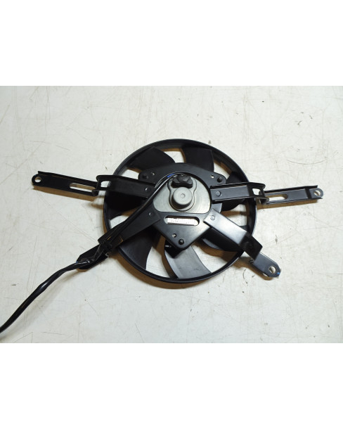 Yamaha MT-09, kylarfläkt 2