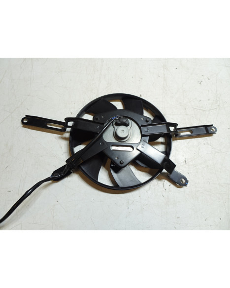 Yamaha MT-09, kylarfläkt