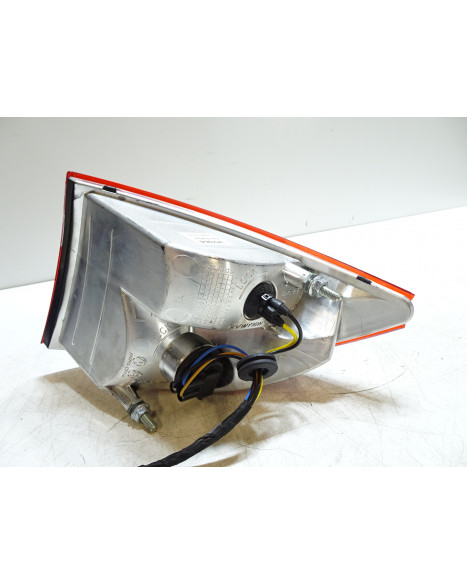 Aixam S9, baklykta vänster