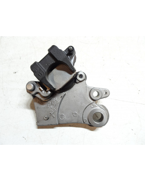 Yamaha MT-09, bromsok bak 2