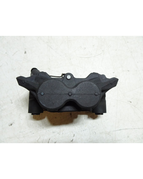 Yamaha MT-09, bromsok höger fram