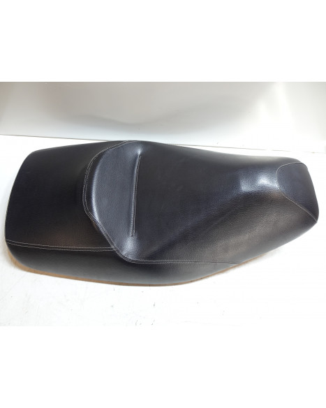 Piaggio MP3 500, sadel