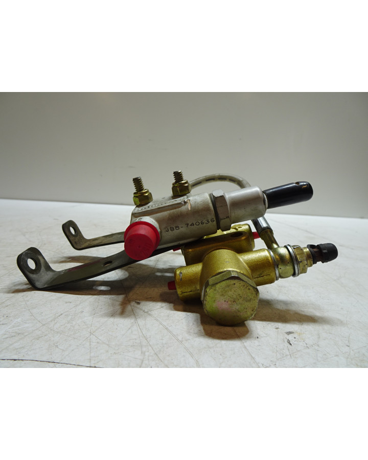 Polaris Sportsman XP 1000, fördelning bromsrör