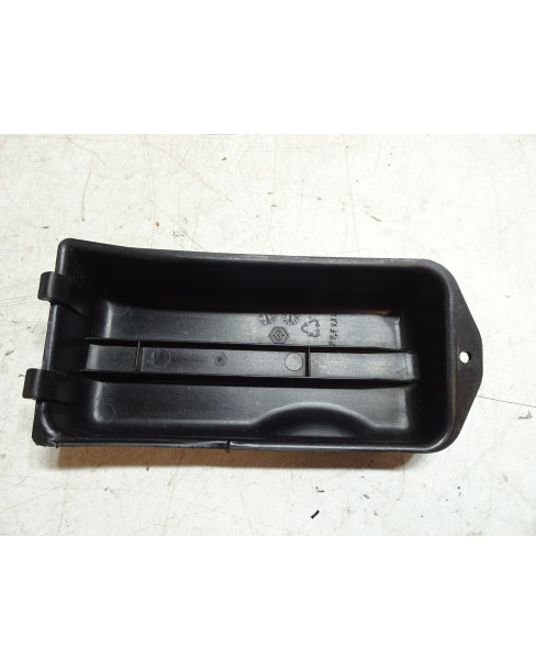 Vespa LX, batterilucka 2