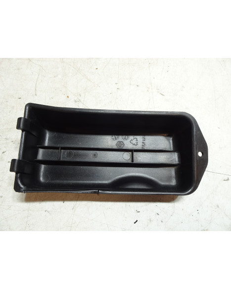 Vespa LX, batterilucka