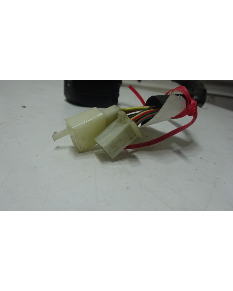 Keeway RY6, omkopplare höger