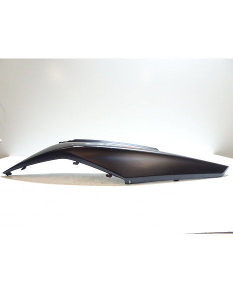 Sym Orbit III, bakre sidokåpa vänster