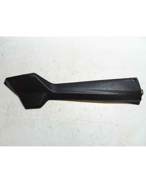 Sym Orbit III, nedre sidokåpa höger