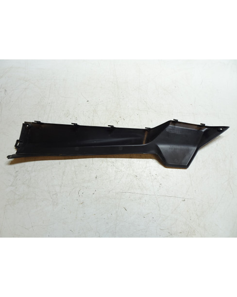 Sym Orbit III, nedre sidokåpa höger 2