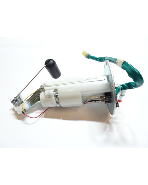 Kawasaki Z900, bränslepump 2