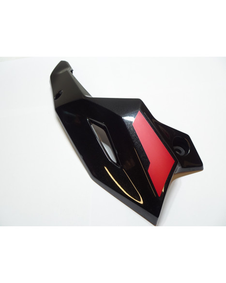 Kawasaki Z900, underkåpa höger