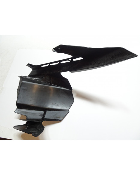 Kawasaki Z900, stänkskärm/kedjeskydd