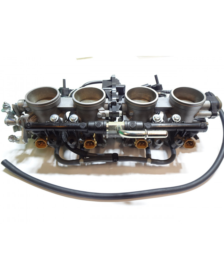 Kawasaki Z900, gasspjäll/insprut