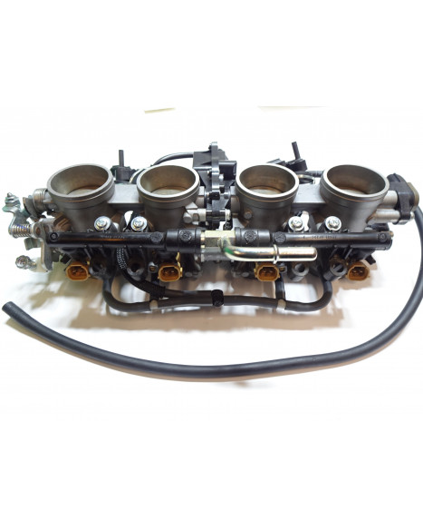 Kawasaki Z900, gasspjäll/insprut