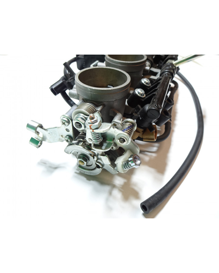 Kawasaki Z900, gasspjäll/insprut