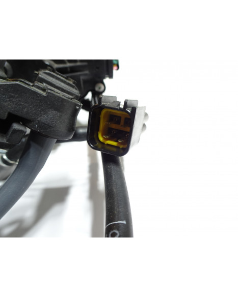 Kawasaki Z900, gasspjäll/insprut