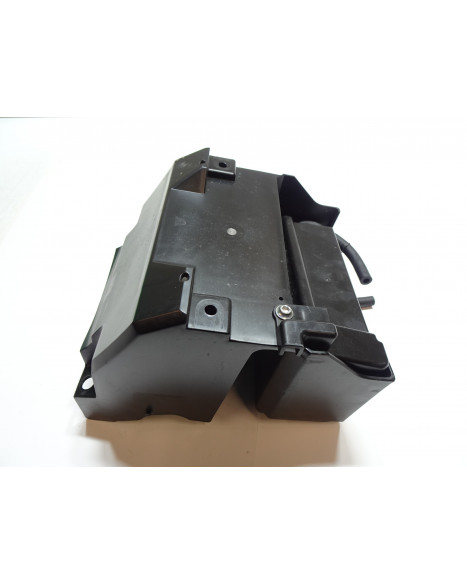 Kawasaki Z900, batterilåda