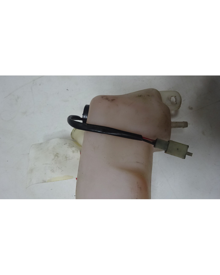 Keeway RY6, oljetank