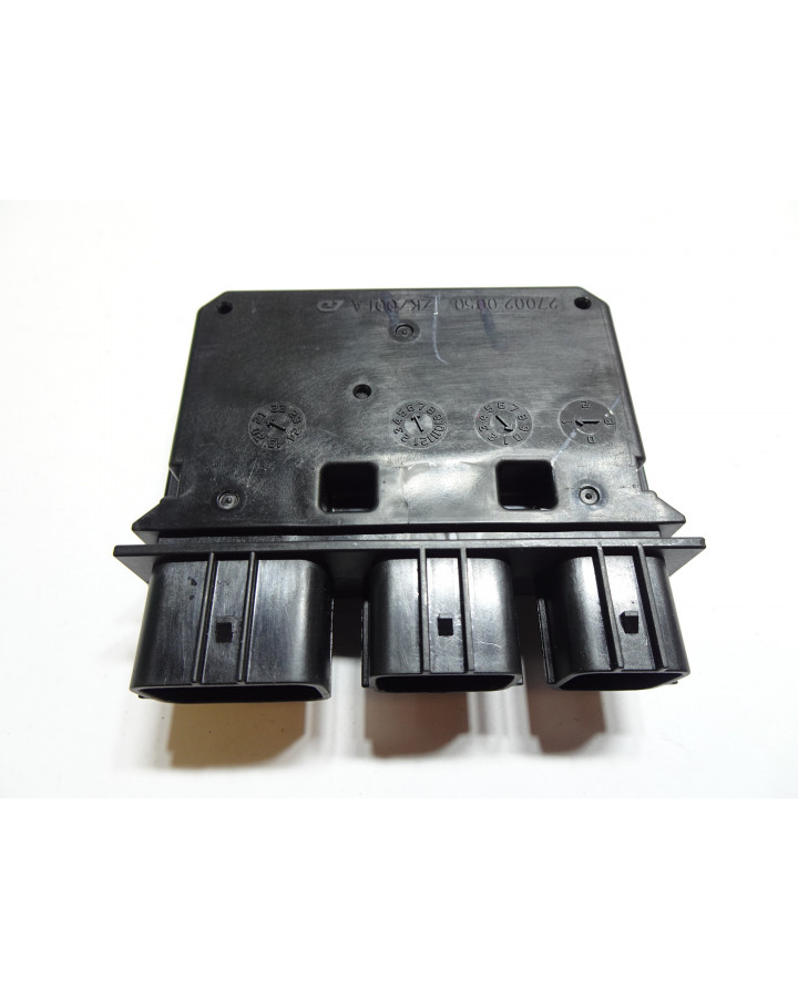 Kawasaki Z900, reläbox