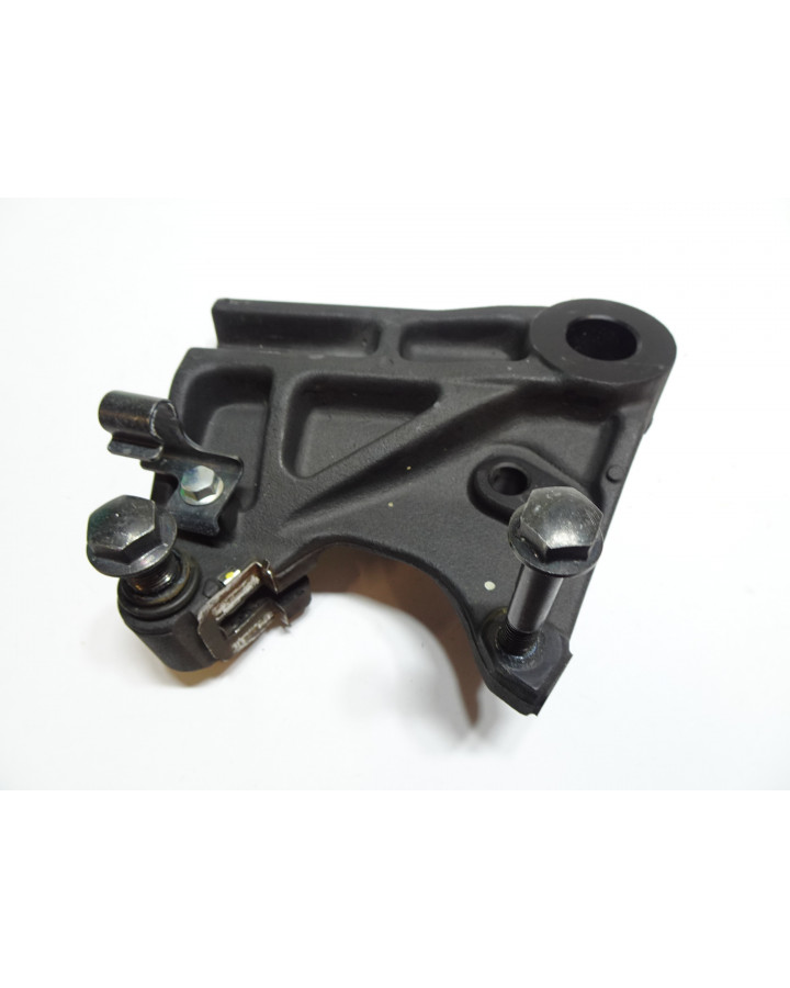 Kawasaki Z900, bromsokshållare bak