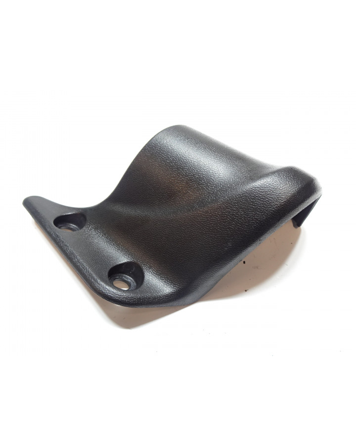 Suzuki SV650, kåpa över kylarslang