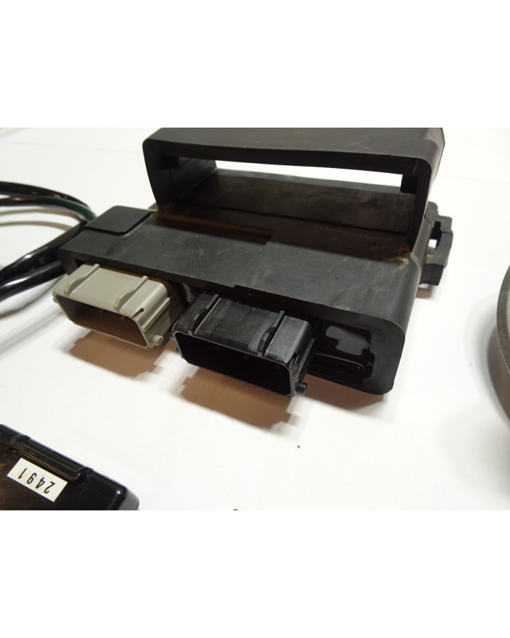 Kawasaki Z900, tändningslås komplett med ECU