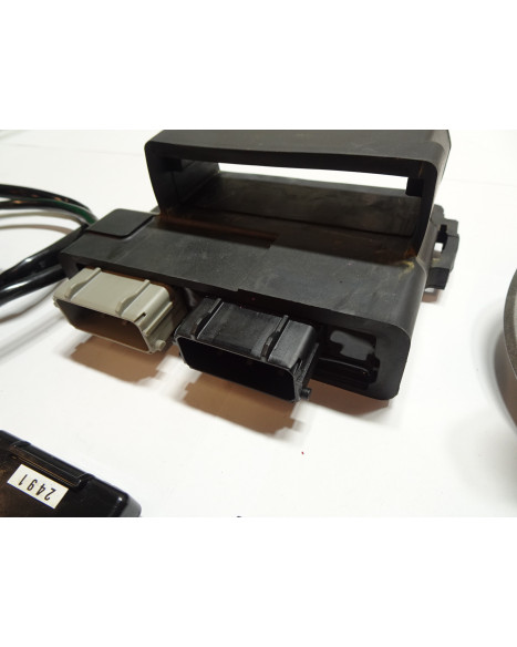 Kawasaki Z900, tändningslås komplett med ECU