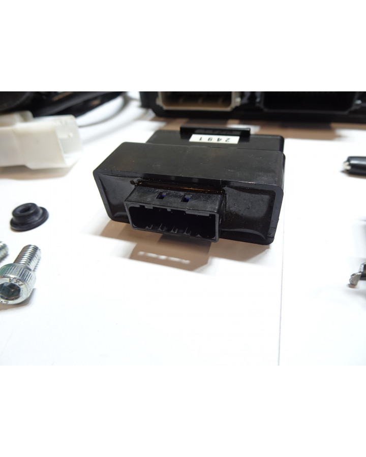 Kawasaki Z900, tändningslås komplett med ECU