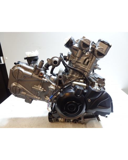 Suzuki SV650, motor 2