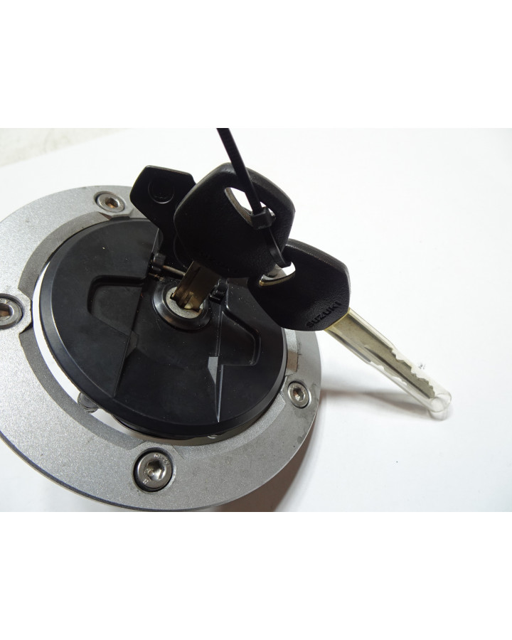 Suzuki SV650, tanklock/sadellås