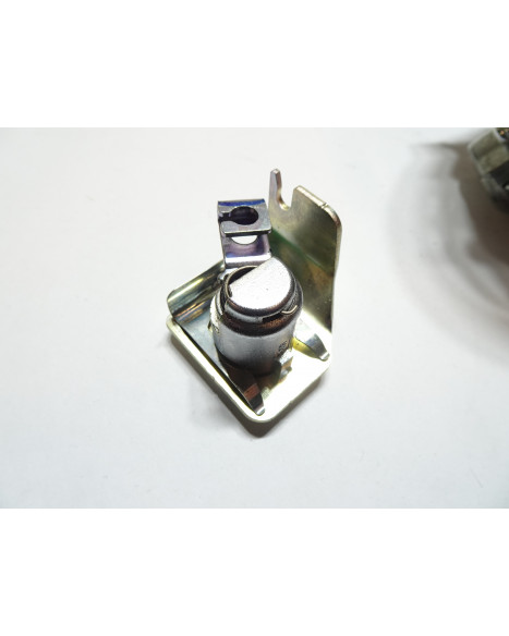 Suzuki SV650, tanklock/sadellås