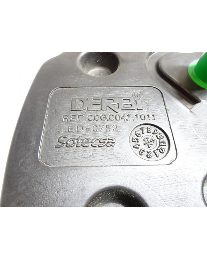 Derbi Atlantis/Piaggio Diesis, bränsletank