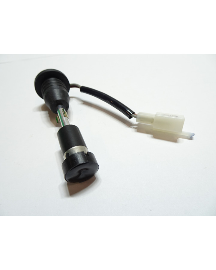 Adly ATV, oljenivågivare