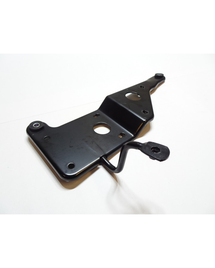 Suzuki SV650, fäste