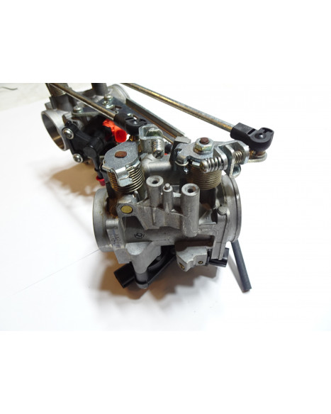 Suzuki SV650, gasspjäll/insprut