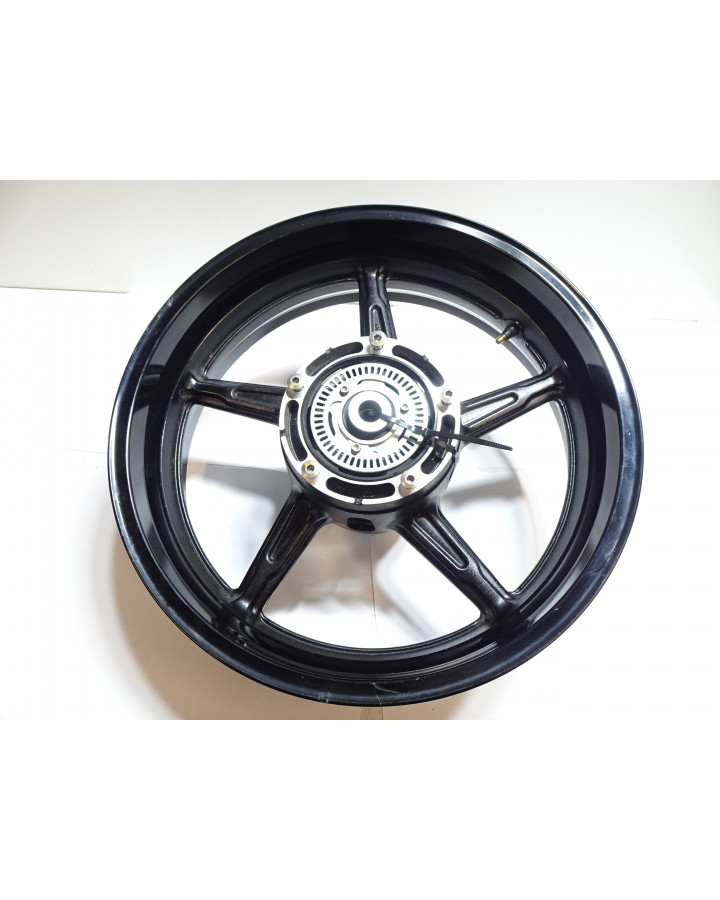 Suzuki SV650, bakfälg