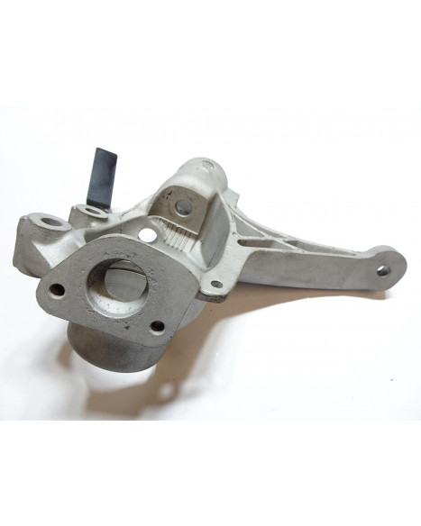 Aixam S8/S9, spindelhus höger