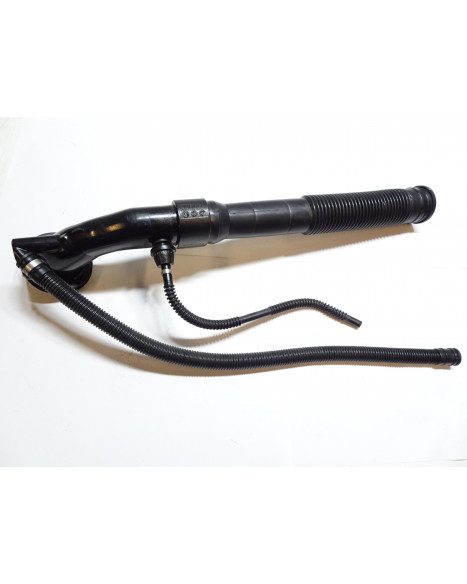 Ligier JS60, bränslepåfyllningsrör