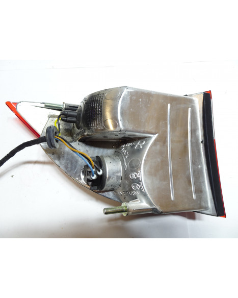 Aixam S9, baklykta höger