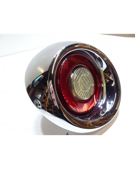 Microcar M8, baklykta höger