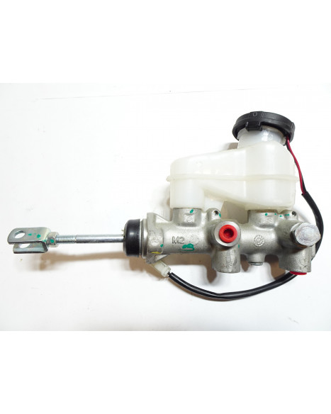 Ligier JS60, huvudbromscylinder