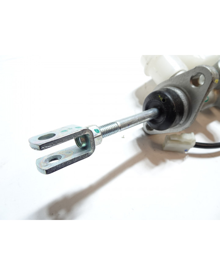 Ligier JS60, huvudbromscylinder